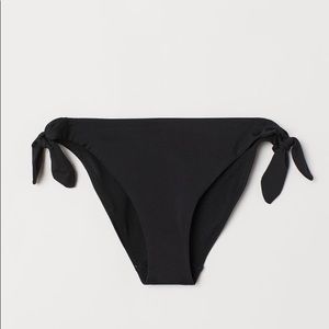 ⭐️2 for $12⭐️ Black bikini bottoms